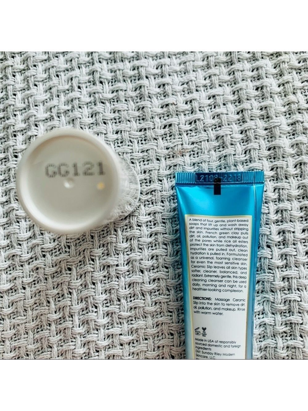 SUNDAY RILEY **Good Genes** Exfoliator with **Ceramic Slip** Cleanser - Picture 4 of 4